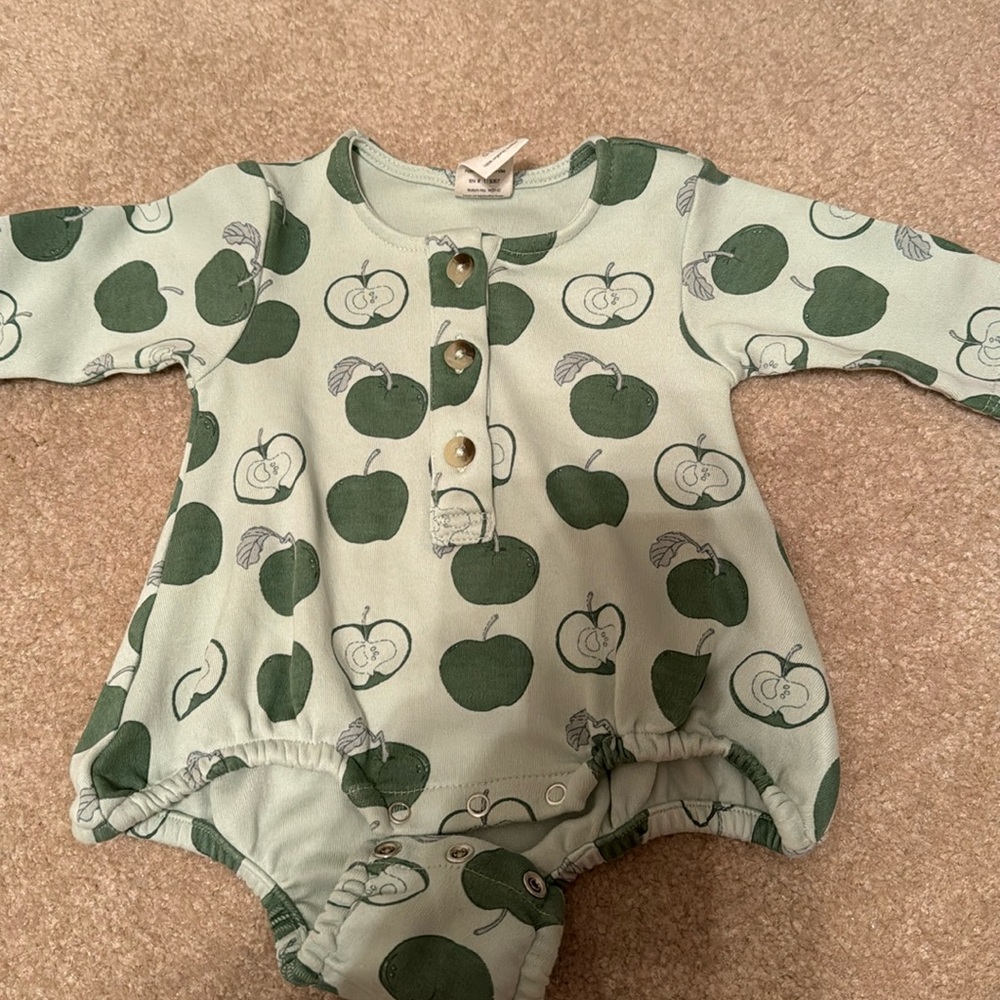 Kate Quinn long sleeve body suit